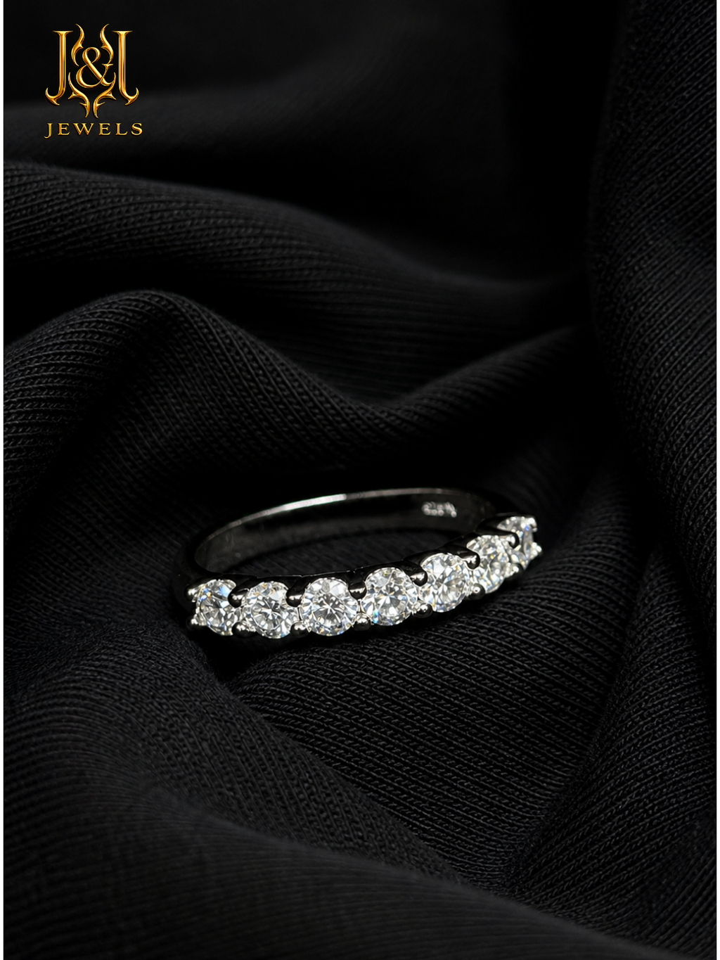 Maison Élégance Moissanite Ring 3mm .6ct