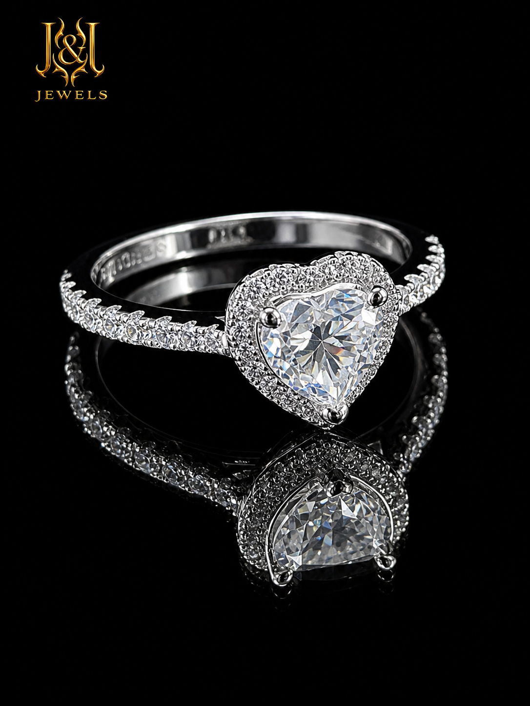 The Maison Cœur Lumière Ring – 1CT
