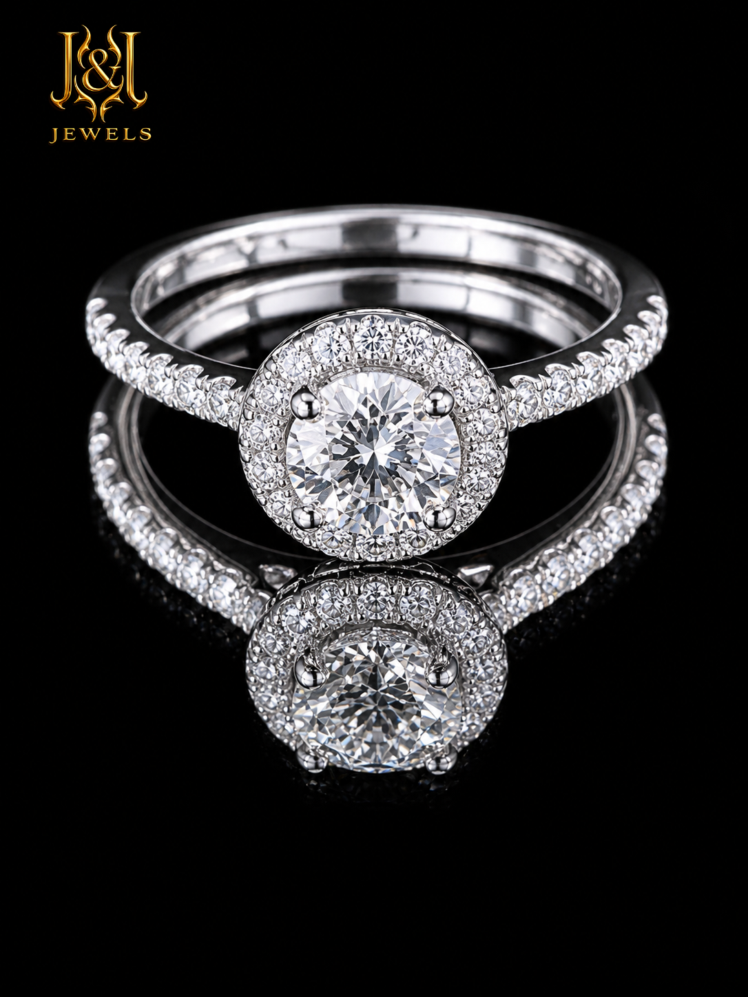 The Maison Lumière Halo Ring – 2CT