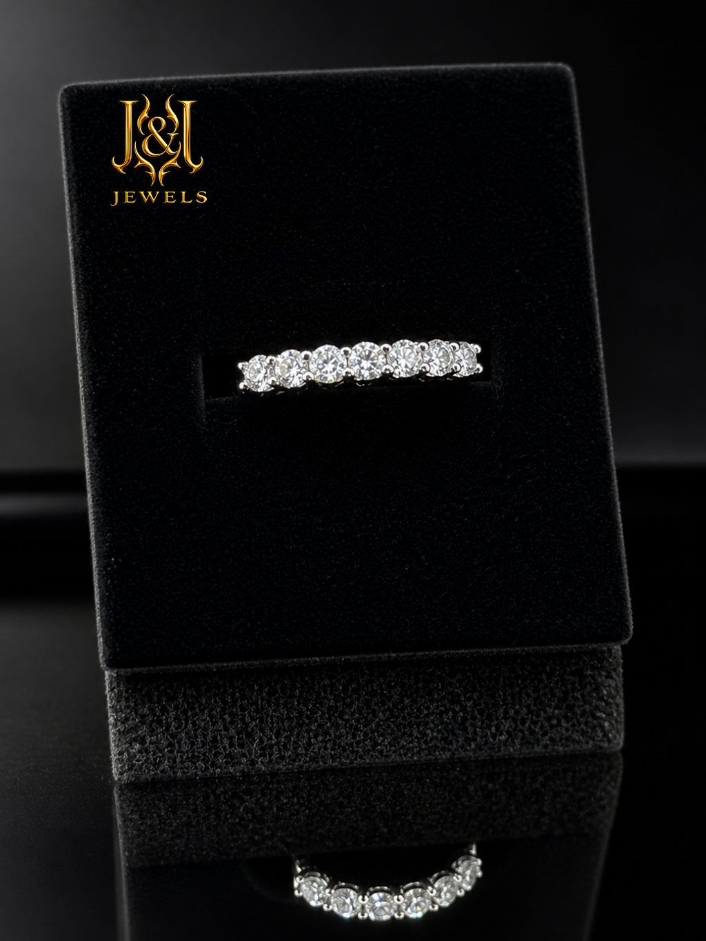 Maison Élégance Moissanite Ring 3mm .6ct
