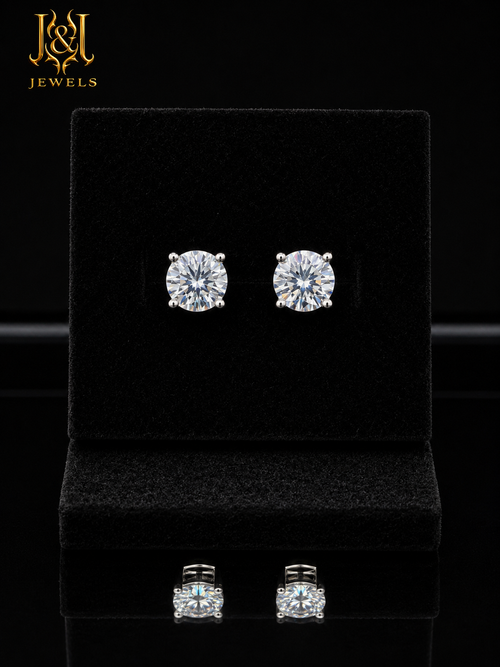 Étoile Royale 6.5mm Moissanite Studs