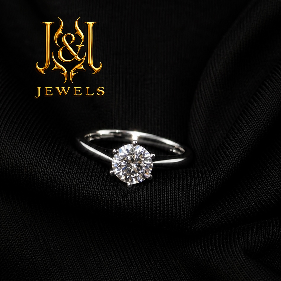 1 Carat Moissanite Engagement Ring 6.5 mm – Classic Solitaire Design